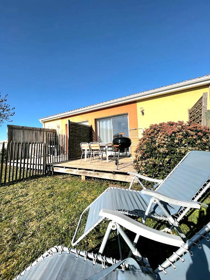 Logement Thermale Et De Tourisme Les Acacias 2 Jonzac Eksteriør bilde